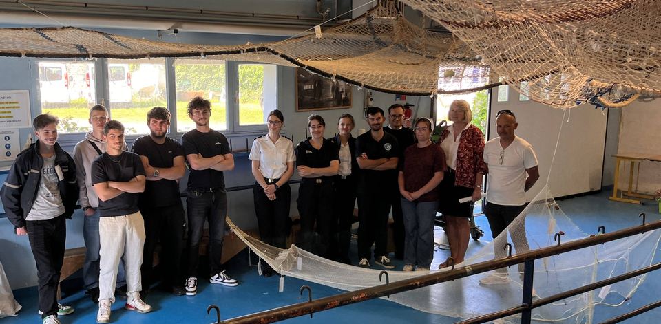 Les lycéens réalisent un chalut modélisé pour le CROSSA