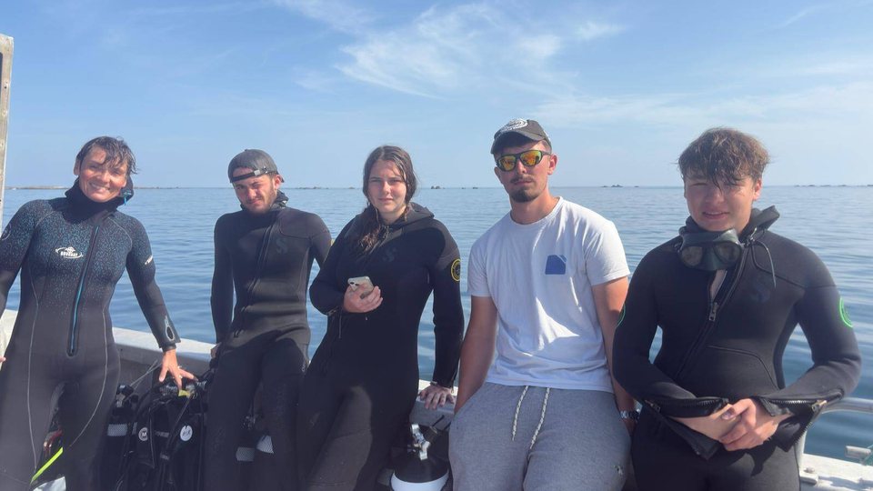 Stage de plongée aux Glénan : la classe de 1ère Cultures Marines termine l'année en beauté !