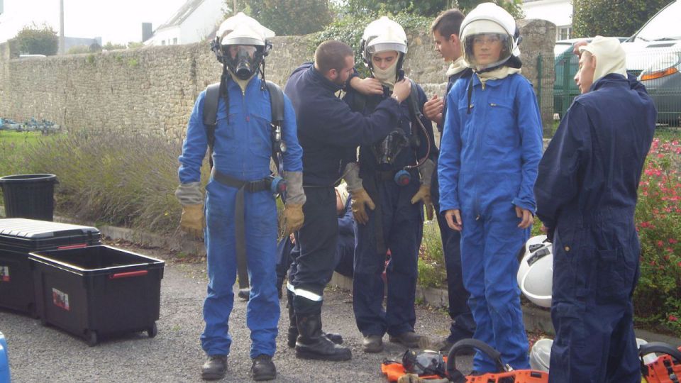 Une semaine de formation à la lutte contre les incendies pour les élèves de CAPM de matelot 1ère année